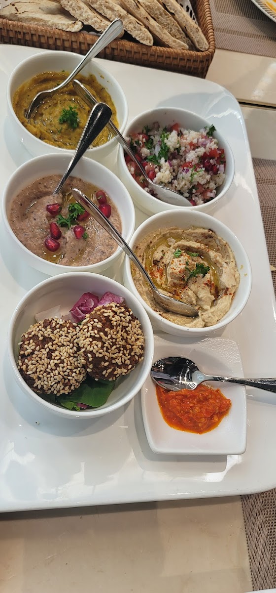 Tagline Modern Indian Fusion Restaurant And Bar-8